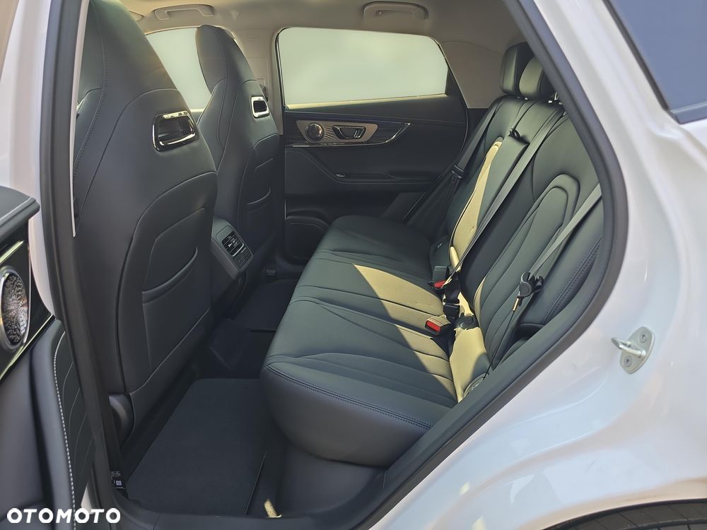 Omoda 5 1.5 T-GDI Hybrid Premium DHT - 11