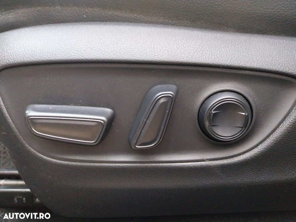 Toyota RAV4 2.5 Hybrid VVT-iE 4x4 Exclusive - 19