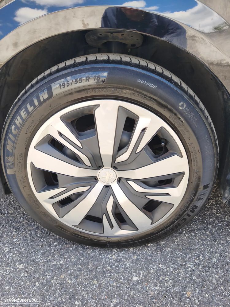 Peugeot 208 1.2 PureTech Active Pack - 7