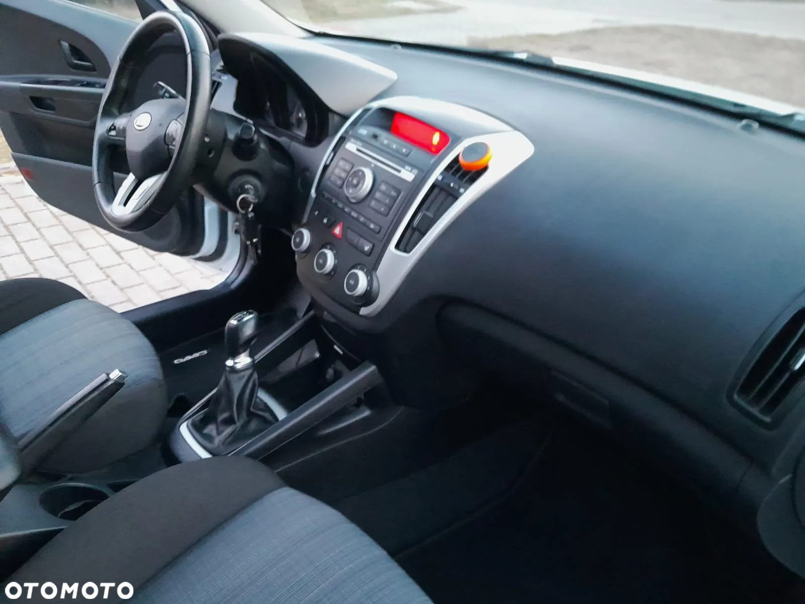 Kia Ceed 1.6 CVVT EX - 16