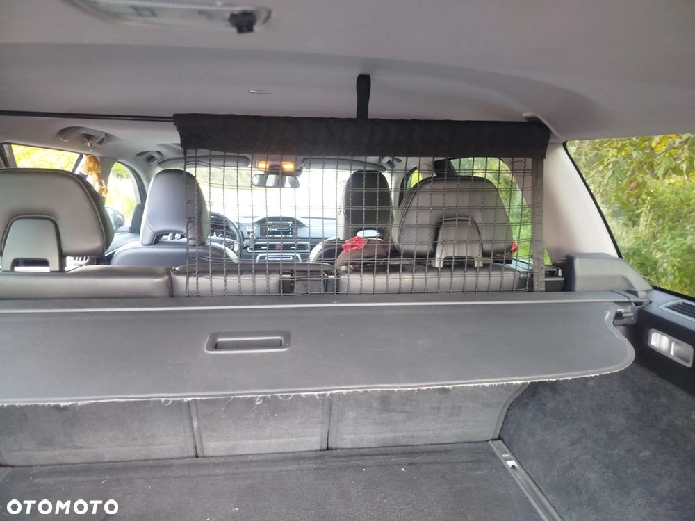 Volvo V70 D3 R-Design - 12