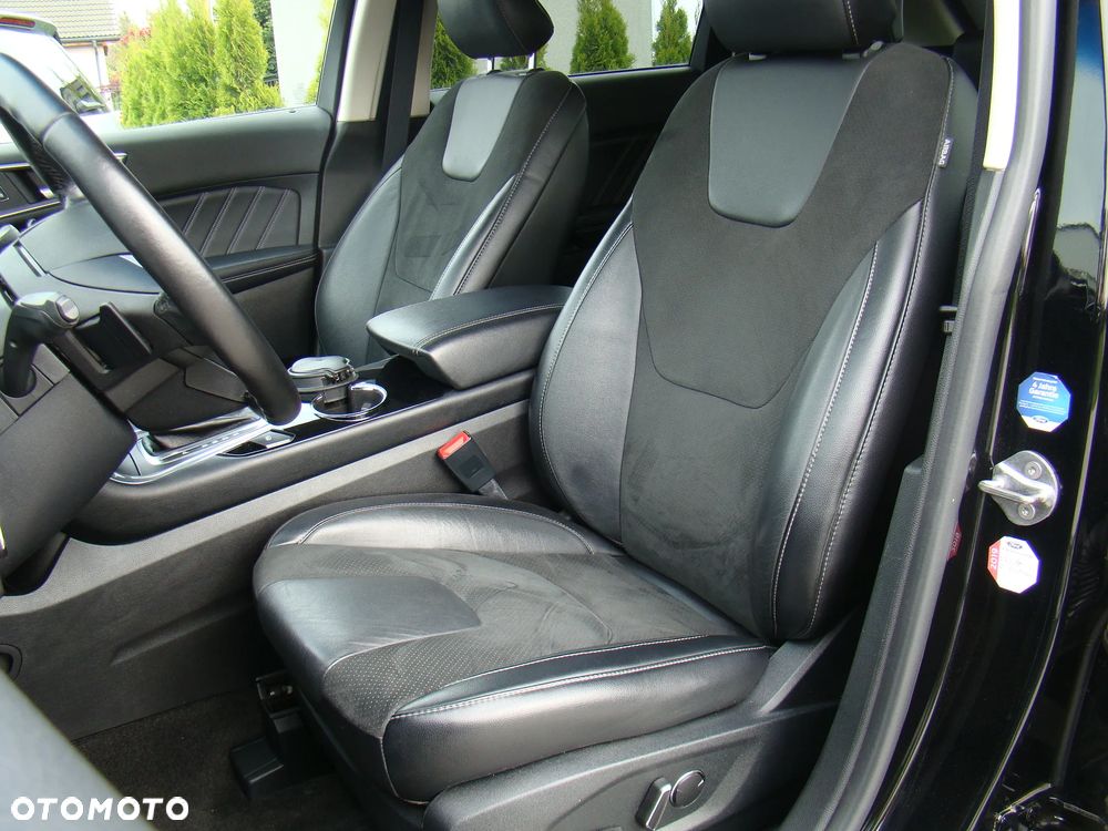 Ford Edge 2.0 TDCi Bi-Turbo 4x4 ST-LINE - 21