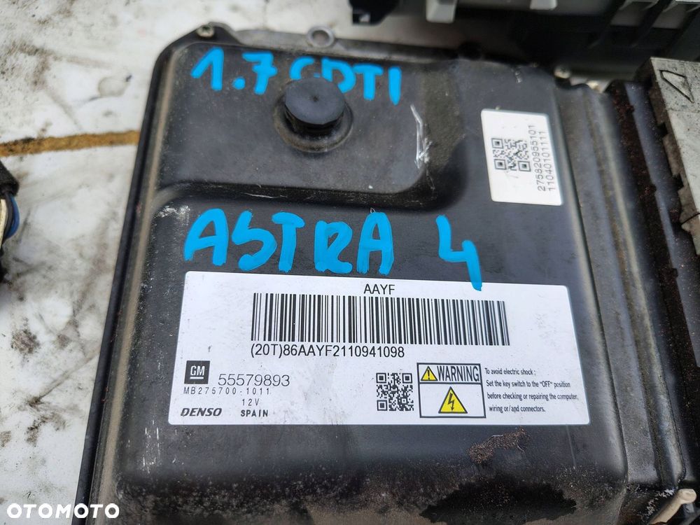 KOMPUTER SILNIKA ZESTAW 55579893 OPEL ASTRA 4 IV J 1.7 CDTI - 2
