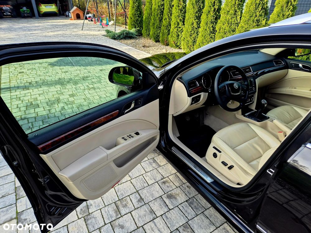 Skoda Superb 2.0 TDI Exclusive - 12