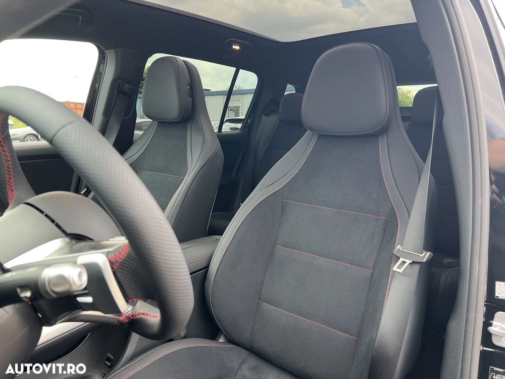 Mercedes-Benz GLB - 11