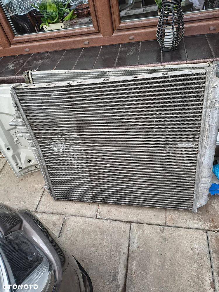 Chłodnica wody+ intercooler atrapa Volvo FH 500 - 8