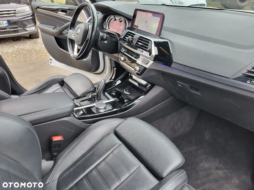 BMW X3 xDrive25d xLine - 13