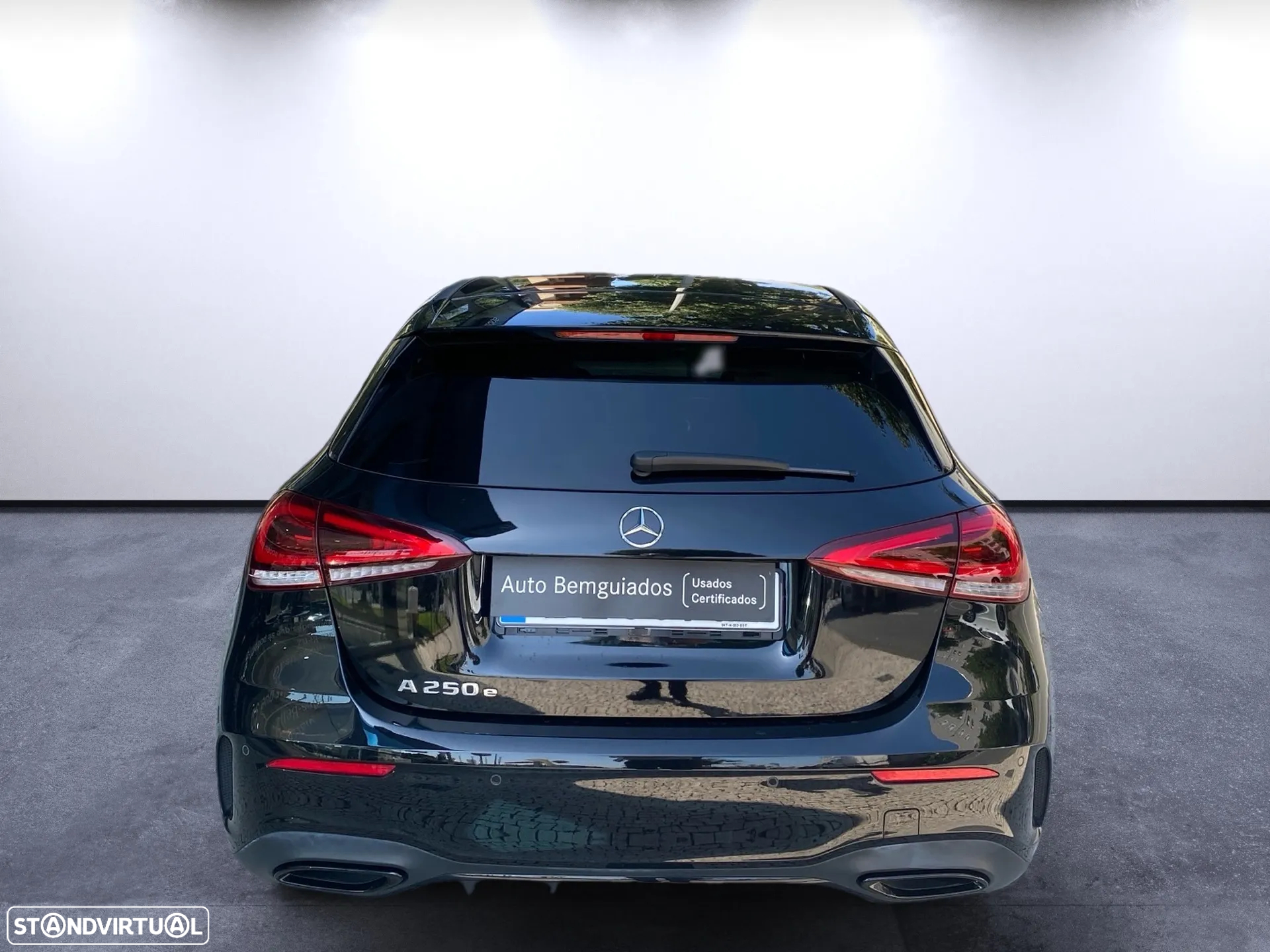 Mercedes-Benz A 250 e AMG Line - 8