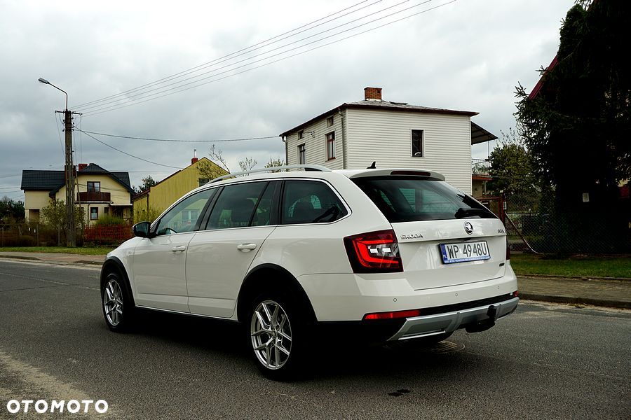 Skoda Octavia 2.0 TDI 4x4 DSG Scout - 11