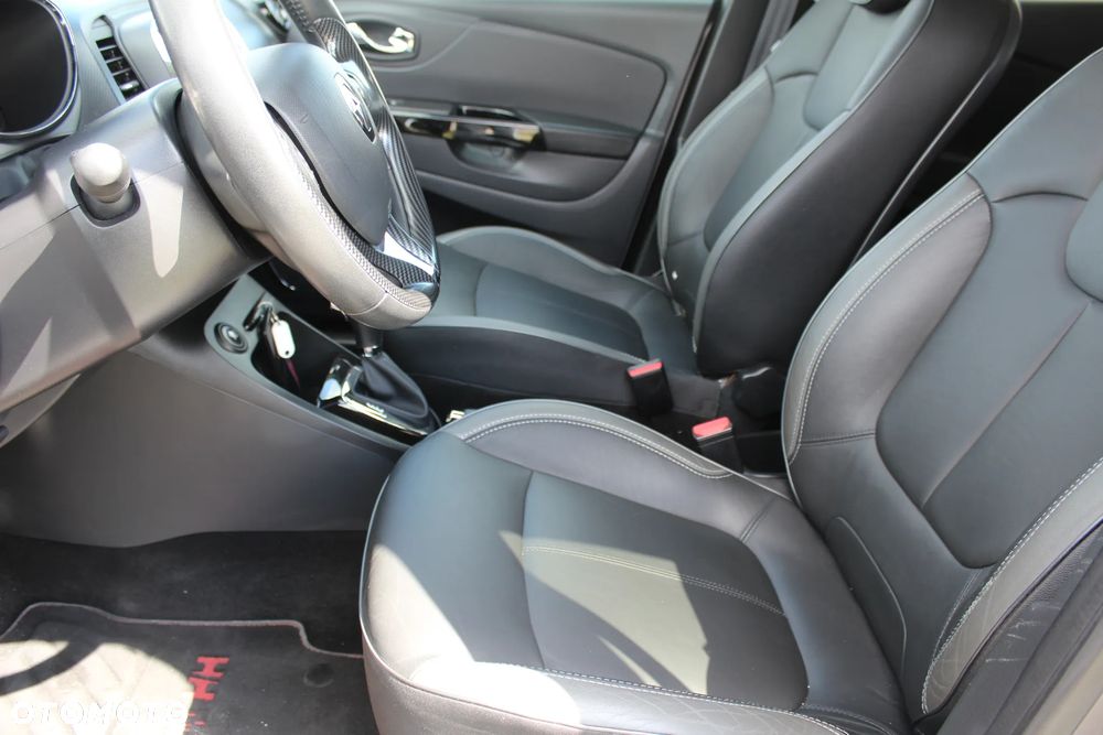 Renault Captur TCe 120 EDC Helly Hansen - 12