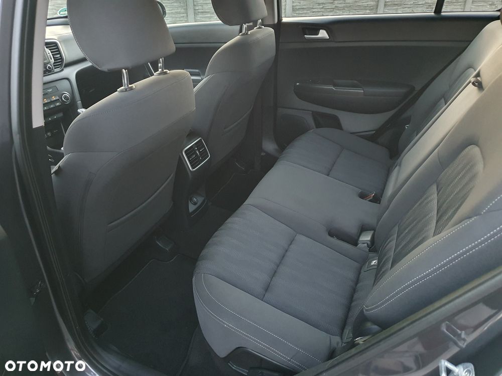 Kia Sportage 1.6 GDI Business Line L 2WD - 21