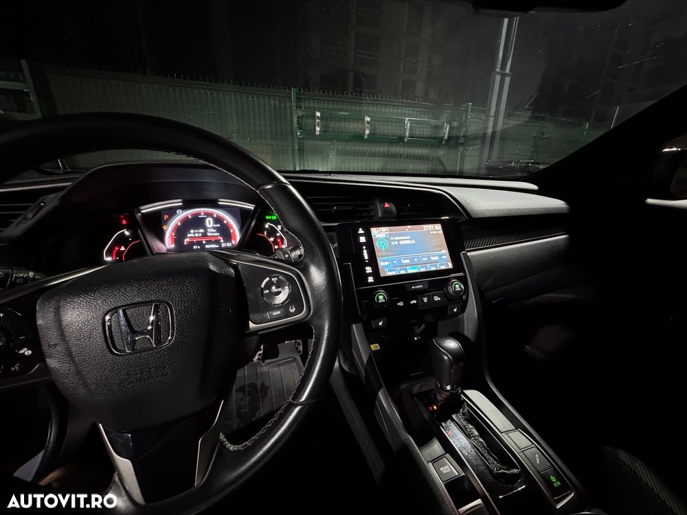 Honda Civic 1.5 VTEC Turbo CVT Sport Plus - 9