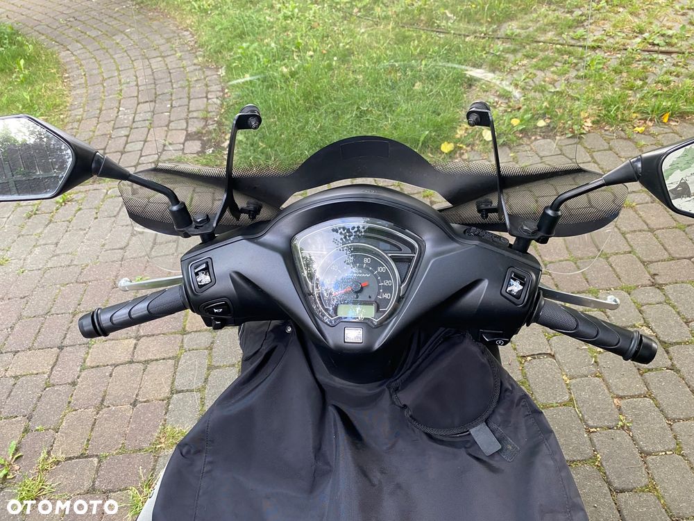 Honda Vision - 5
