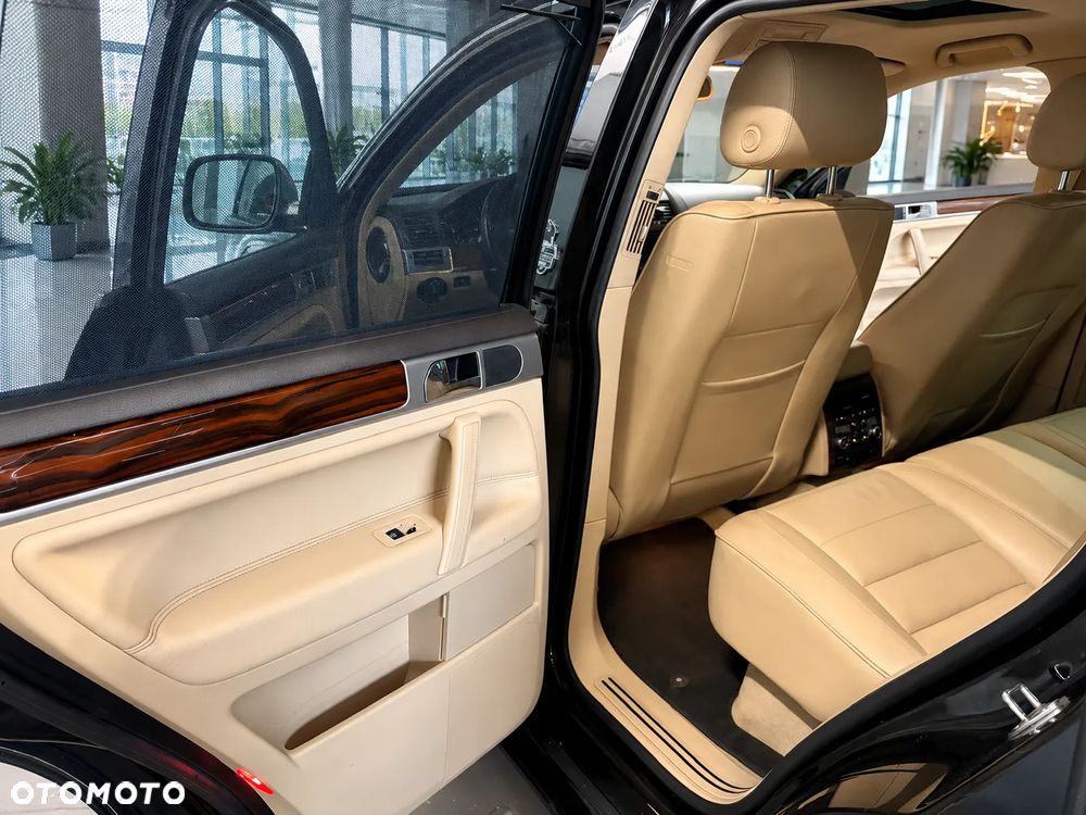 Volkswagen Touareg 3.0 V6 TDI Tiptr - 11