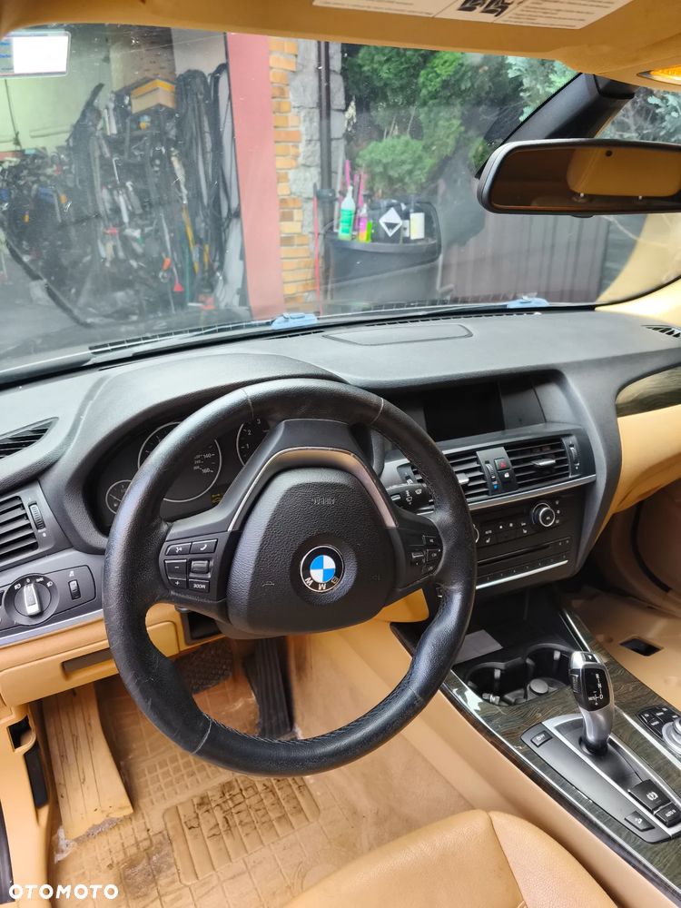 BMW X3 xDrive35i Sport-Aut - 16