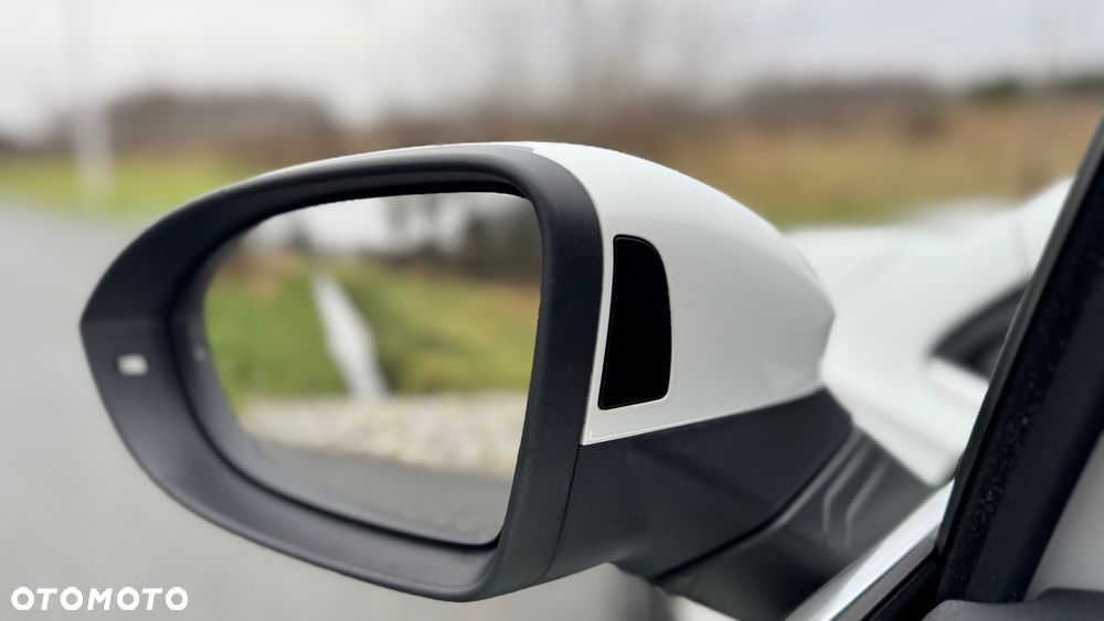 Volkswagen Golf 2.0 TDI SCR DSG Style - 10