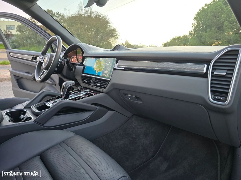 Porsche Cayenne S - 18