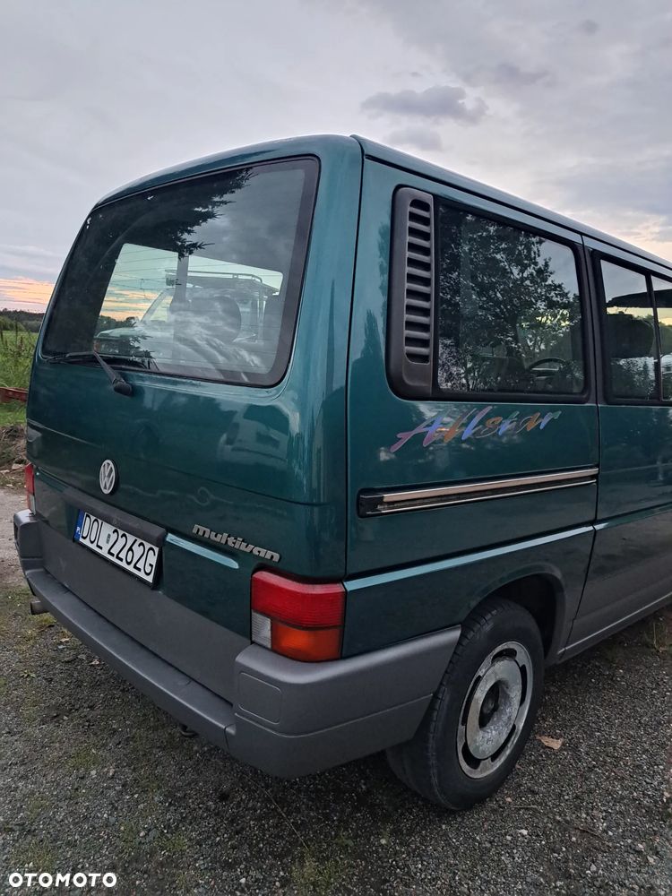 Volkswagen Multivan - 4