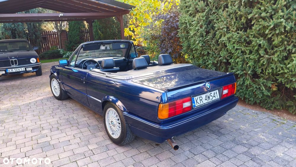 BMW Seria 3 318i - 4