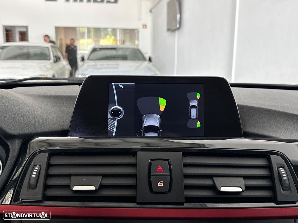 BMW 320 d Auto Pack M - 36