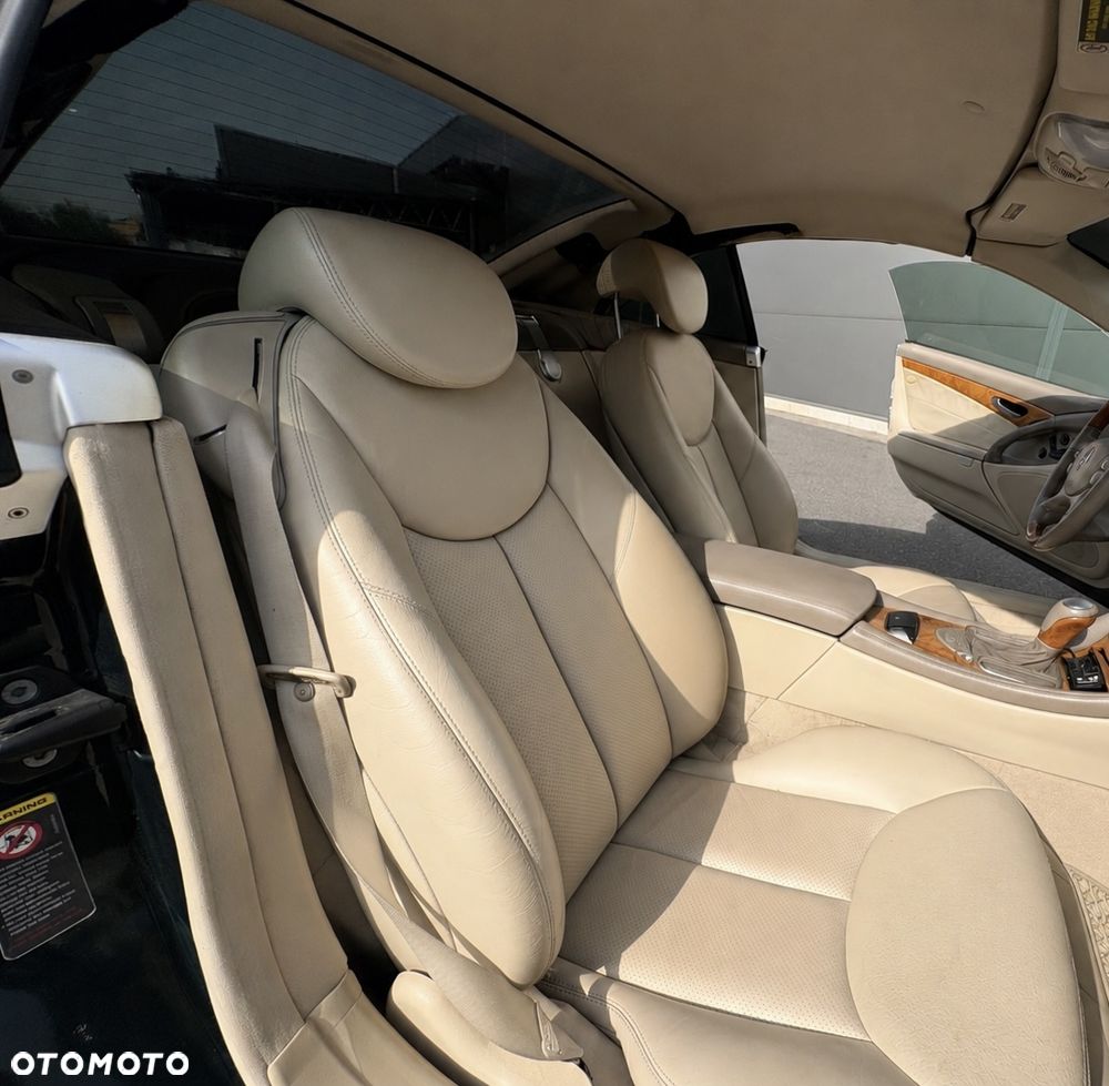 Mercedes-Benz SL - 25