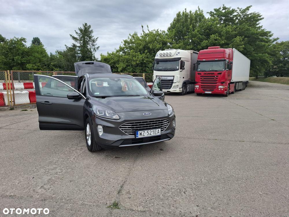 Ford Kuga 1.5 EcoBoost FWD Titanium - 4