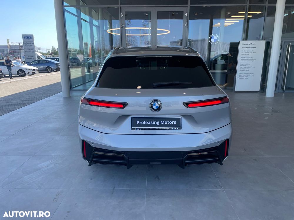 BMW iX xDrive45 - 5