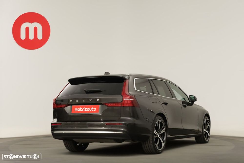 Volvo V60 2.0 T6 AWD TE Essential - 4
