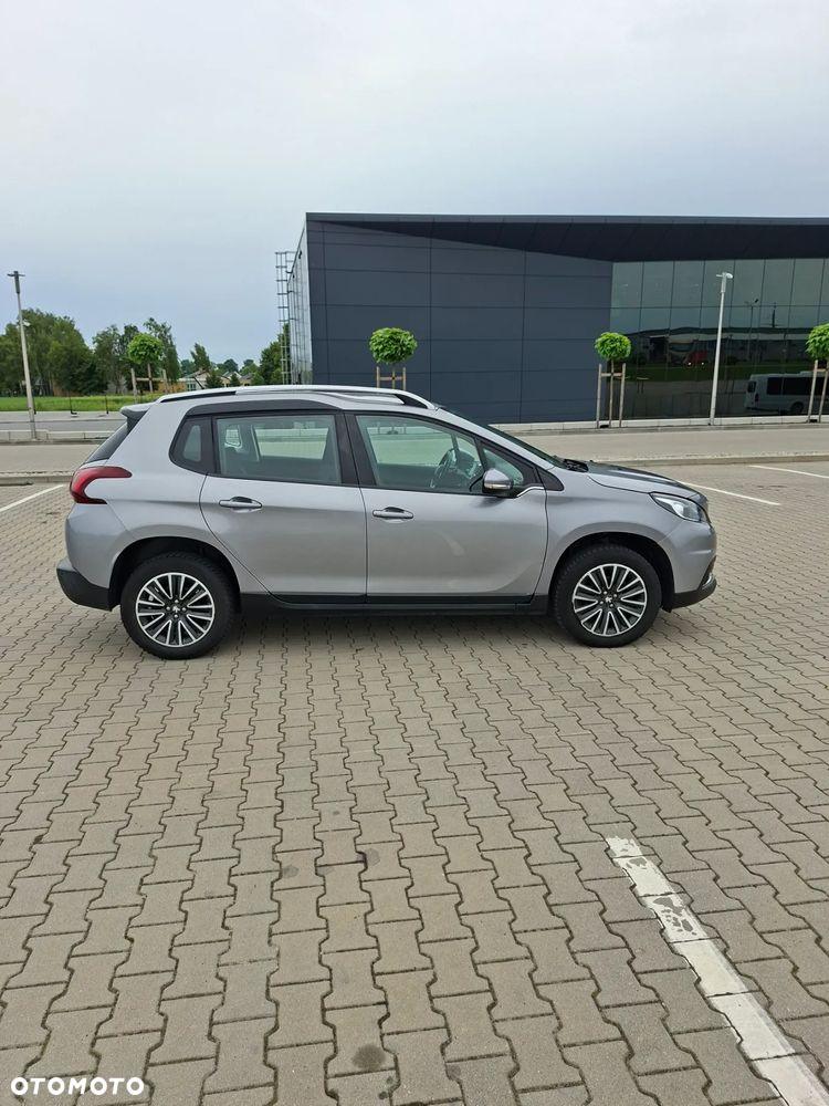 Peugeot 2008 1.5 BlueHDi Allure - 4