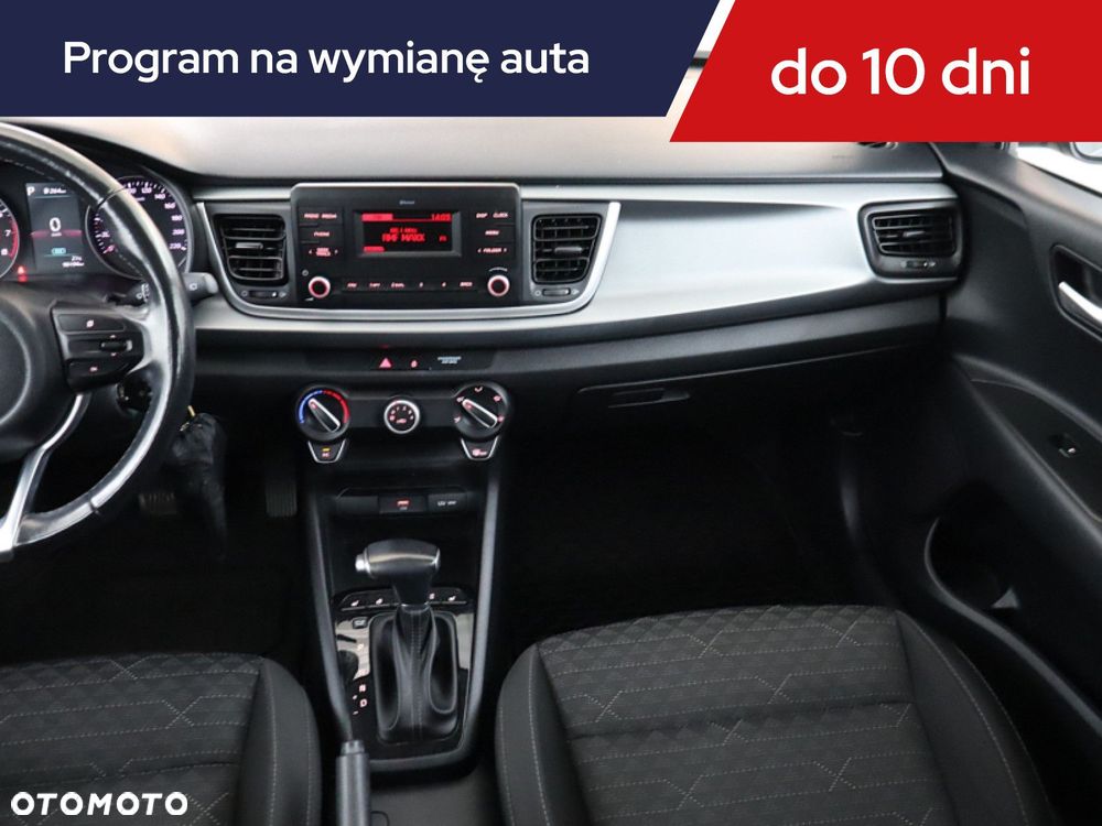 Kia Rio - 10