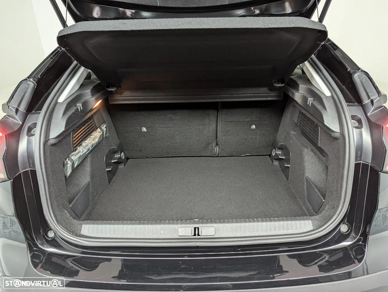 Citroën C4 1.2 PureTech Plus - 12