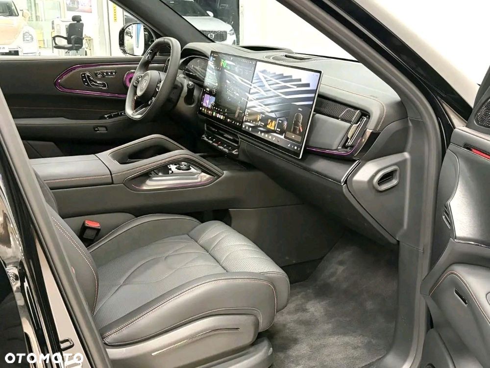 ZEEKR 8X - 10