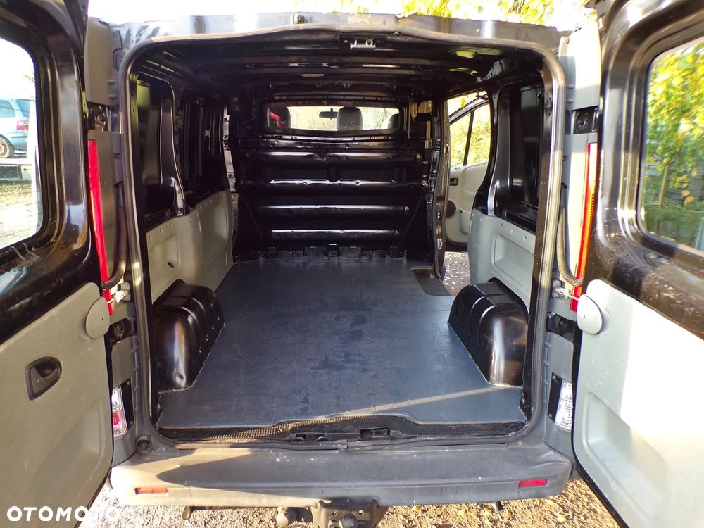 Renault TRAFIC - 23