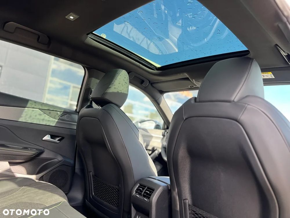 Peugeot 408 1.2 PureTech mHEV GT S&S e-DSC6 - 11