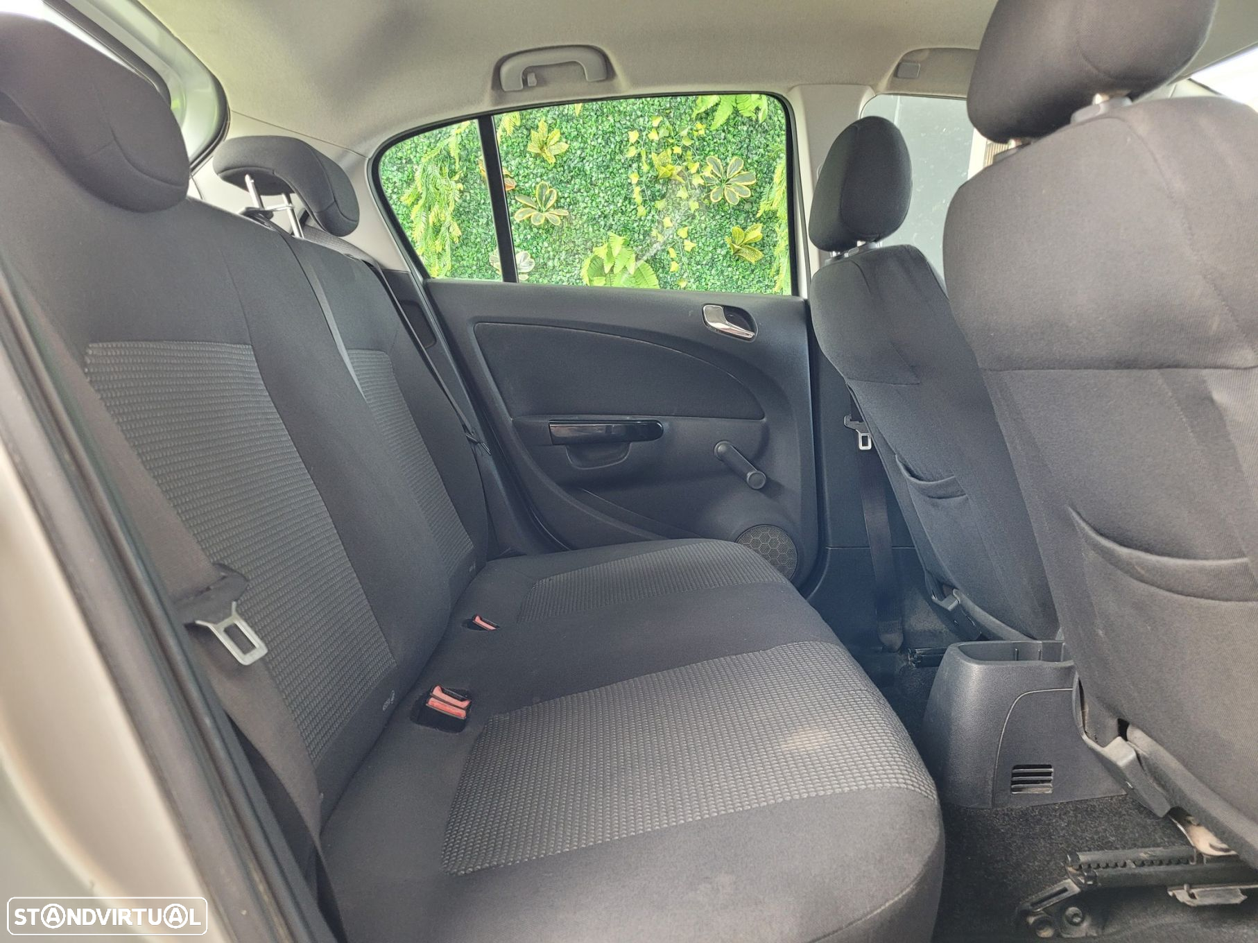 Opel Corsa 1.2 Cosmo - 16