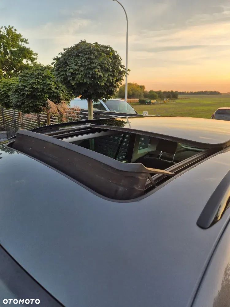 Volkswagen Tiguan - 29