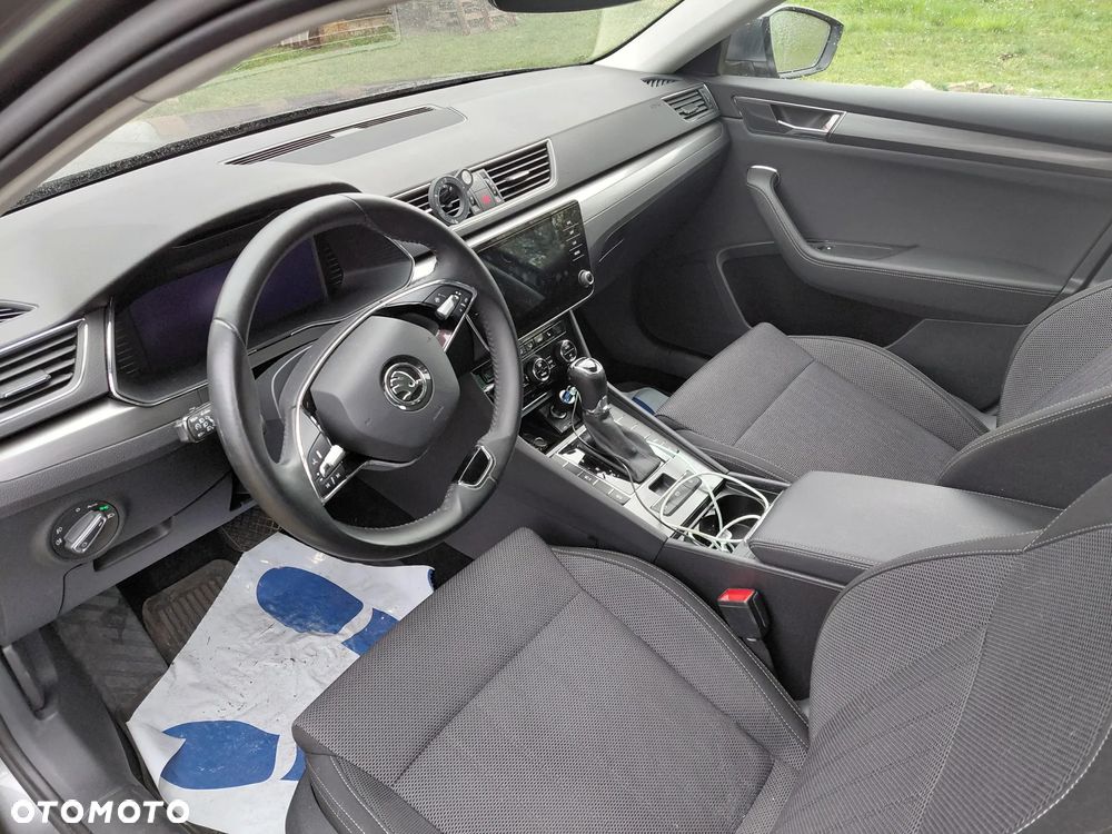 Skoda Superb 2.0 TDI SCR Style DSG - 2