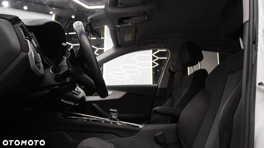 Audi A4 Limousine 35 TFSI mHEV S tronic - 15