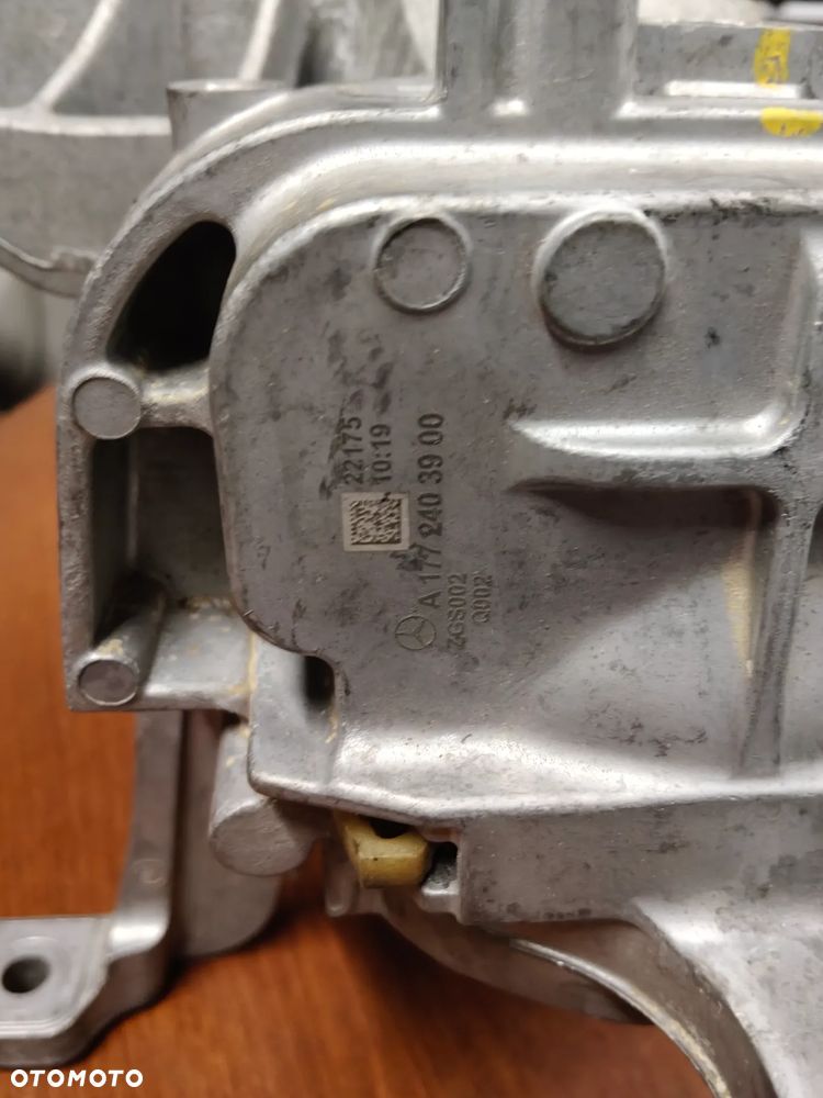 Poduszka silnika GLB w247 - 3