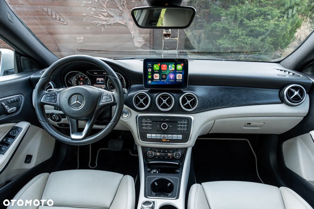 Mercedes-Benz CLA 250 7G-DCT AMG Line - 32