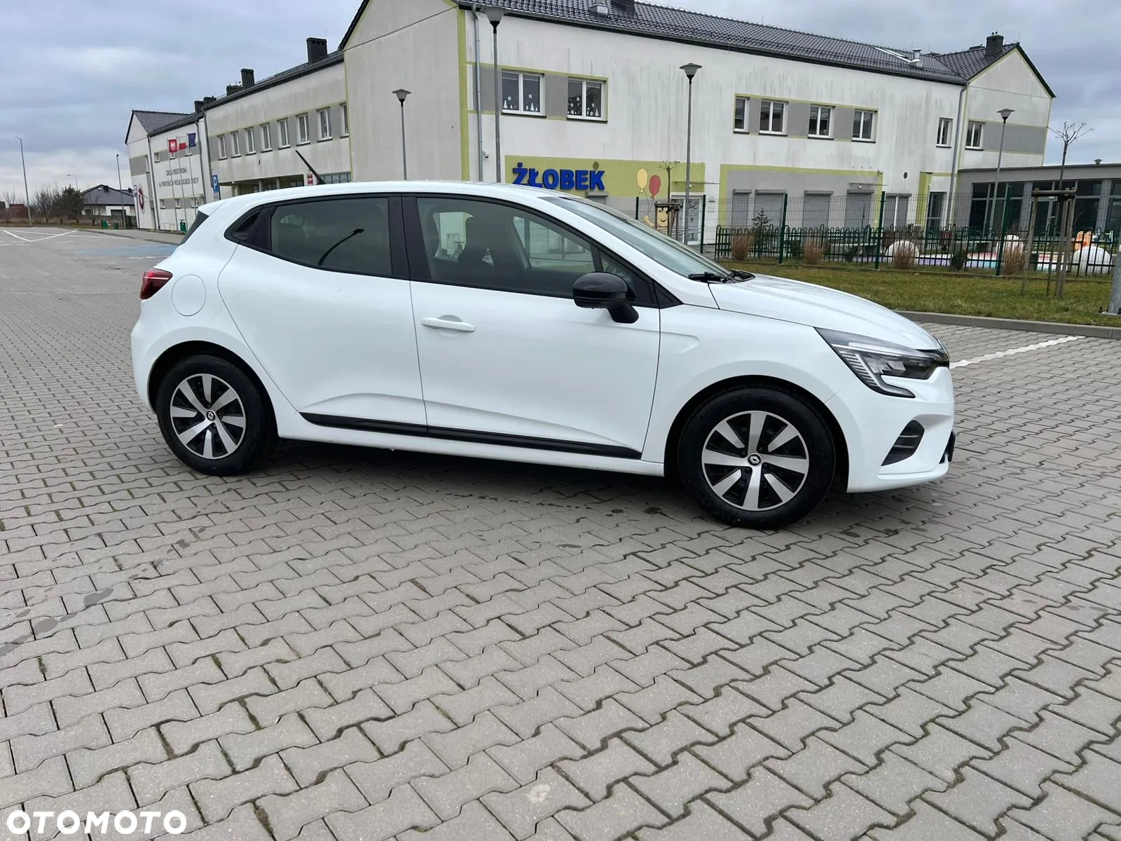 Renault Clio - 7
