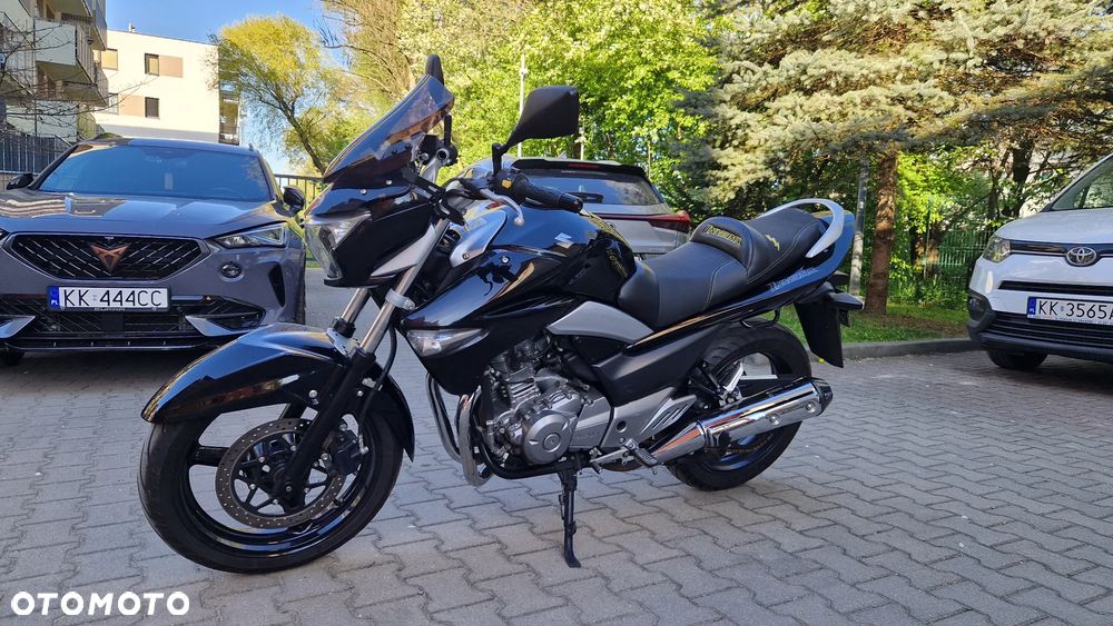 Suzuki GW 250 - 1
