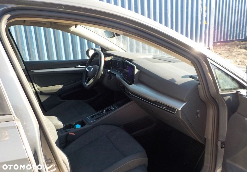 Volkswagen Golf - 18