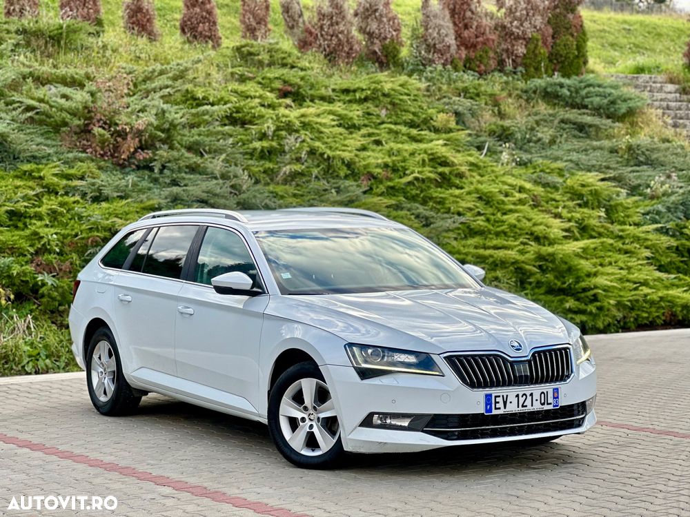 Skoda Superb 1.6 TDI DSG Style - 1
