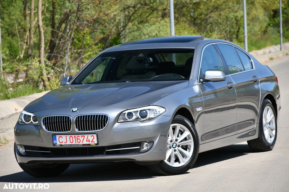 BMW Seria 5 525d xDrive Sport-Aut. Luxury Line - 12