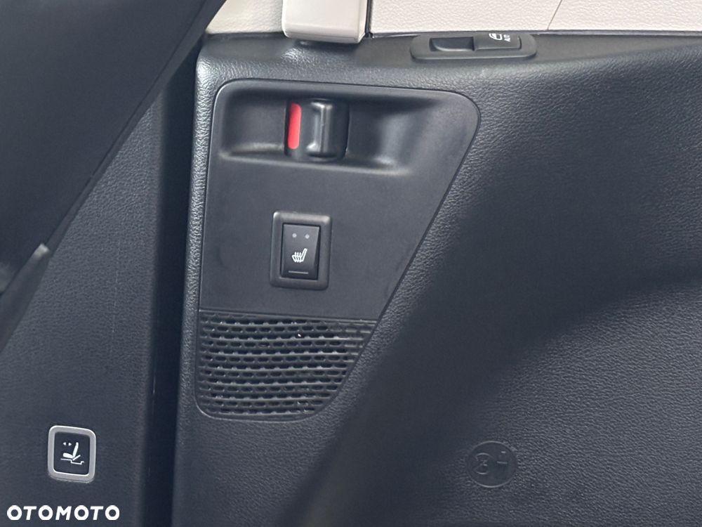 Chrysler Pacifica - 21