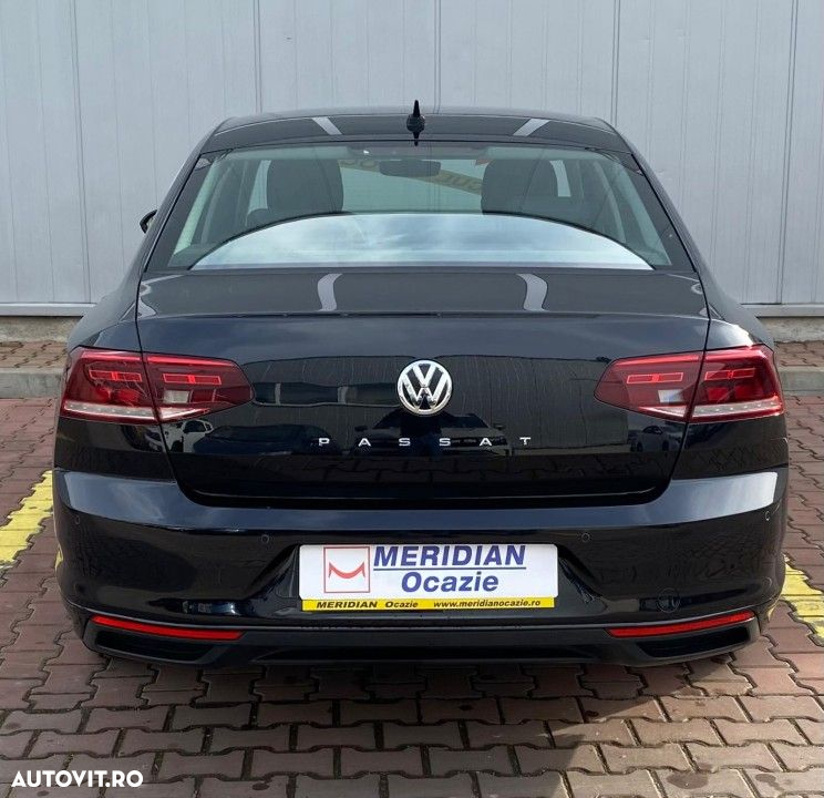 Volkswagen Passat - 6