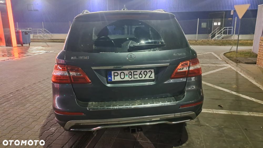 Mercedes-Benz ML 350 4MATIC BlueEFFICIENCY 7G-TRONIC Edition 1 - 16