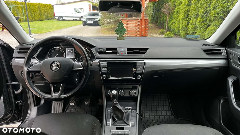 Skoda Superb 1.6 TDI Ambition Greenline - 9