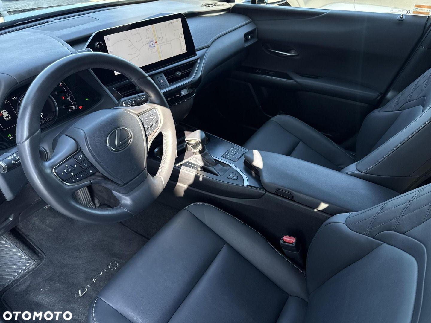 Lexus UX 250h GPF F Sport Design 2WD - 10